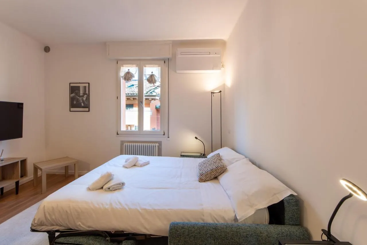 Apartamento Housmart Corte Galluzzi 7/2 Bolonha Itália
